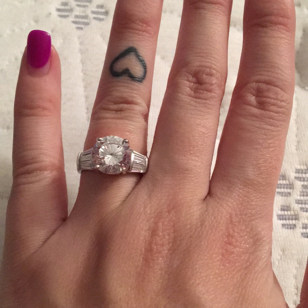 Ring - Picture 2 of 3